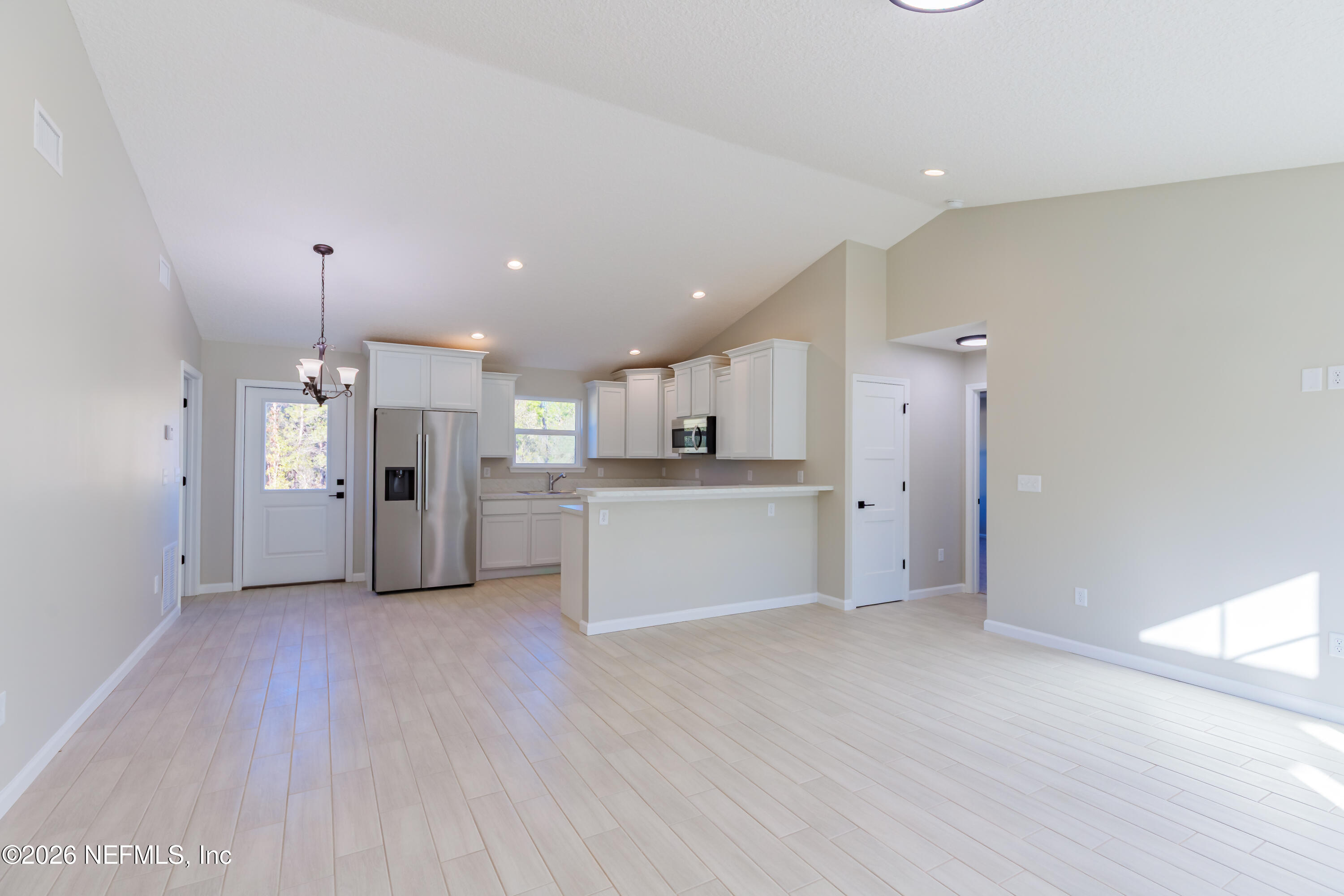 6202 Furman Avenue Keystone Heights, FL 32656 - Photo 9 of 24 Living Room
