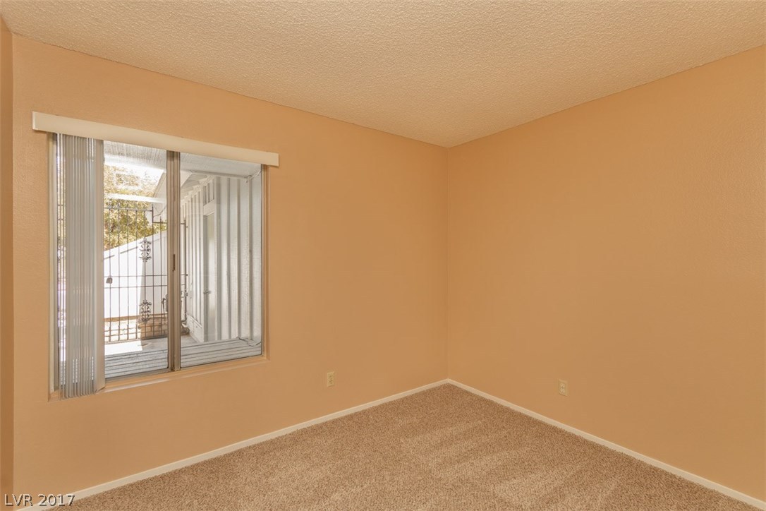 3113 Valleywood Road Henderson, NV 89014 - Photo 11 of 34
