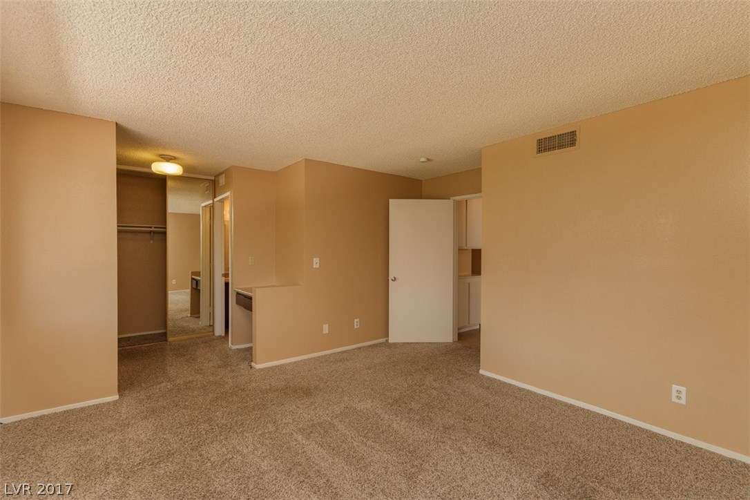 3113 Valleywood Road Henderson, NV 89014 - Photo 16 of 34