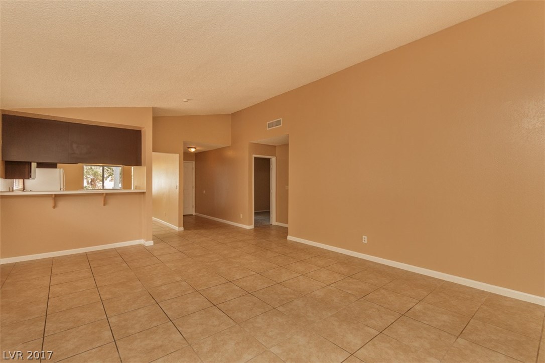 3113 Valleywood Road Henderson, NV 89014 - Photo 6 of 34