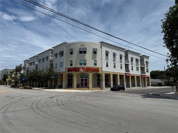 $2,387 | Undisclosed Address, South Miami, FL 33143