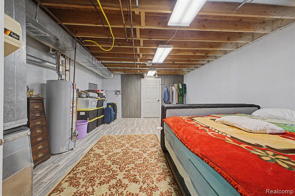 816 North Beech Daly Road Dearborn Heights, MI 48127 - Photo 37 of 47