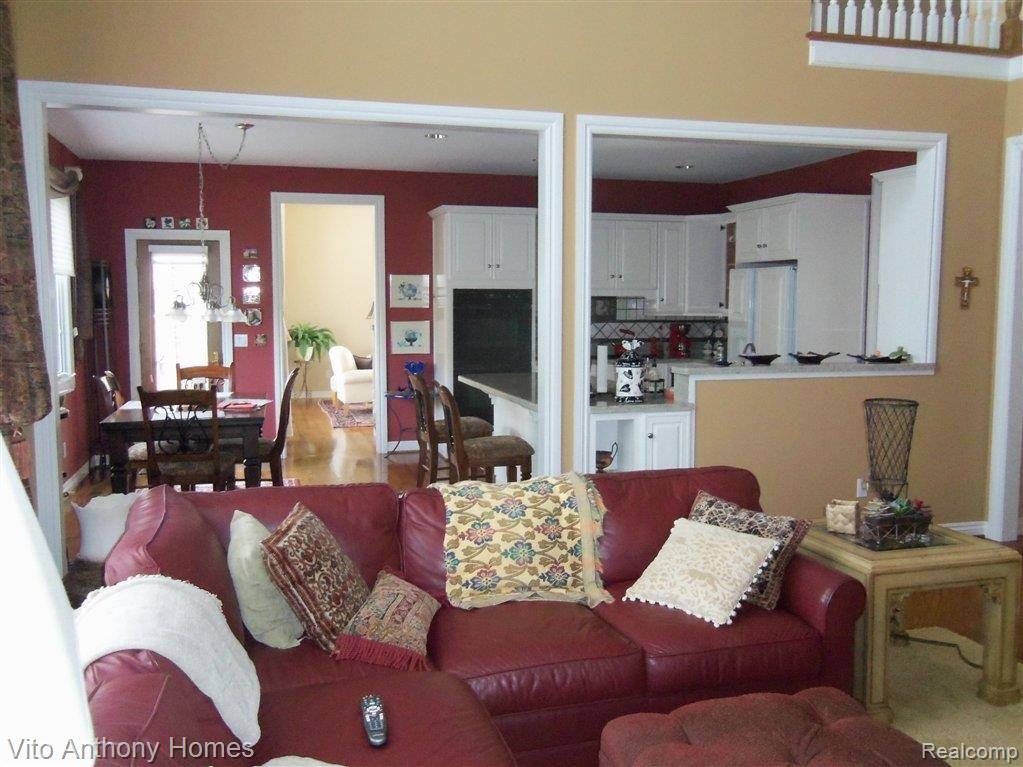 4690 Goodison Pl Drive Rochester, MI 48306 - Photo 14 of 15 100_0915.JPG