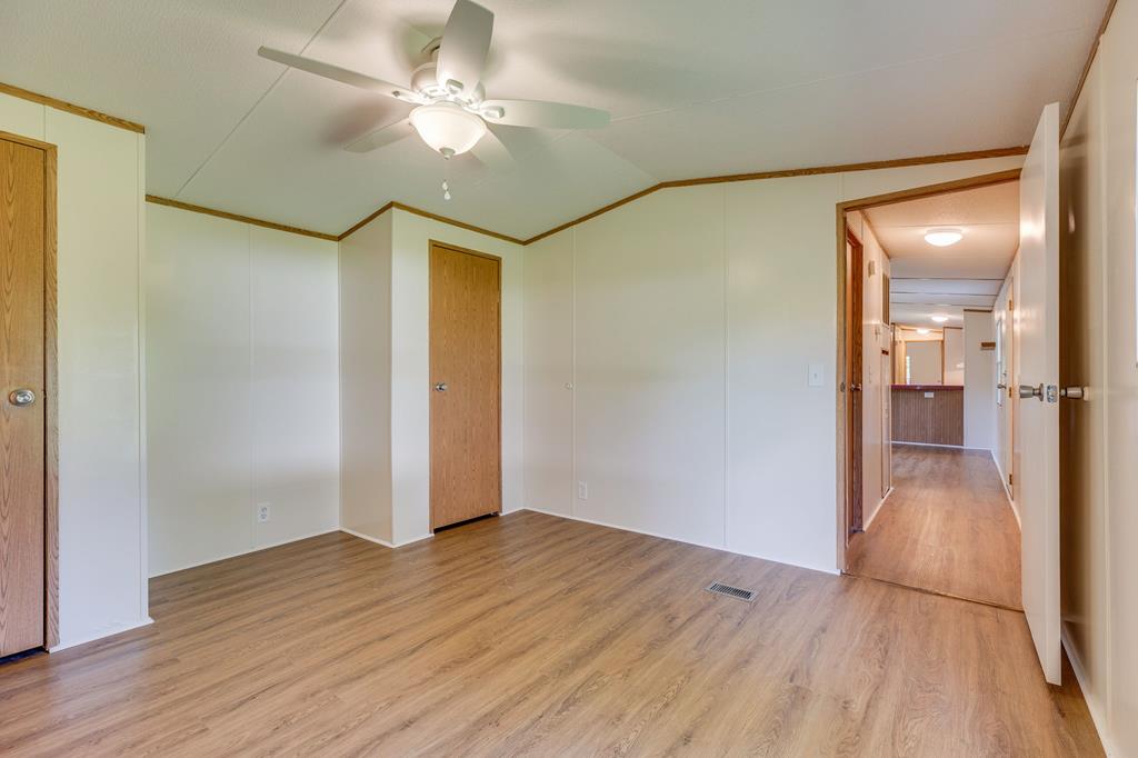 4470 Mountain Road Cedar Bluff, VA 24609 - Photo 31 of 43 Gallery Image 31