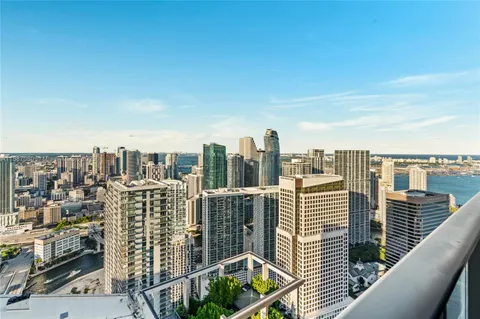 $2,999,000 | 801 South Miami Avenue, Unit PH5704, Miami, FL 33131