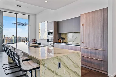 $2,999,000 | 801 South Miami Avenue, Unit PH5704, Miami, FL 33131