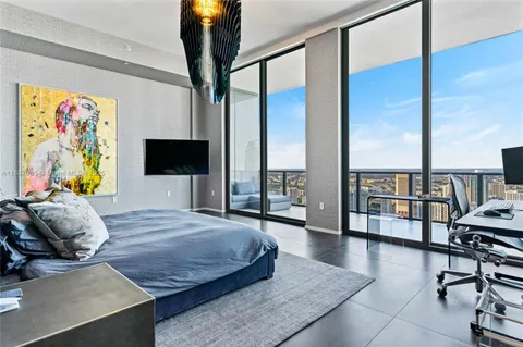 $2,999,000 | 801 South Miami Avenue, Unit PH5704, Miami, FL 33131