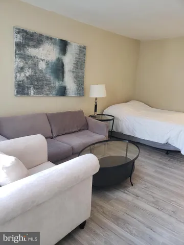 $1,800 | 1121 Arlington Boulevard, Unit 624, Arlington, VA 22209