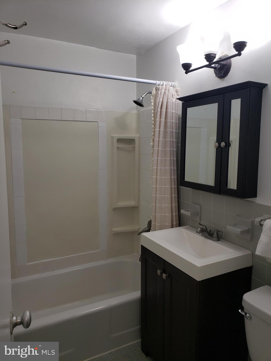 1121 Arlington Boulevard, Unit 624 Arlington, VA 22209 - Photo 3 of 11