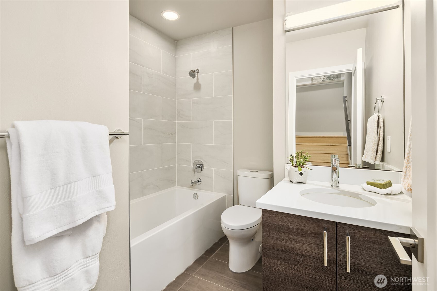 3208 89th Place Southeast Mercer Island, WA 98040 - Photo 31 of 39