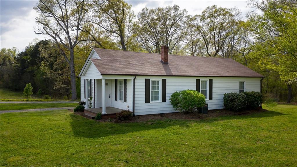 6113 St Peters Church Road Conover, NC 28613 - Photo 3 of 25 Gallery Image 3