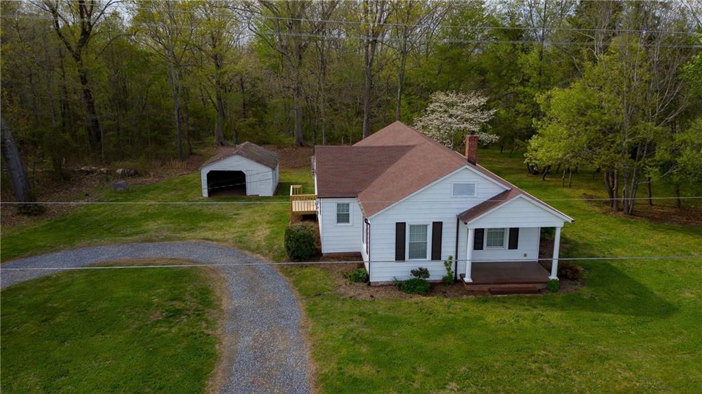 6113 St Peters Church Road Conover, NC 28613 - Photo 4 of 25 Gallery Image 4