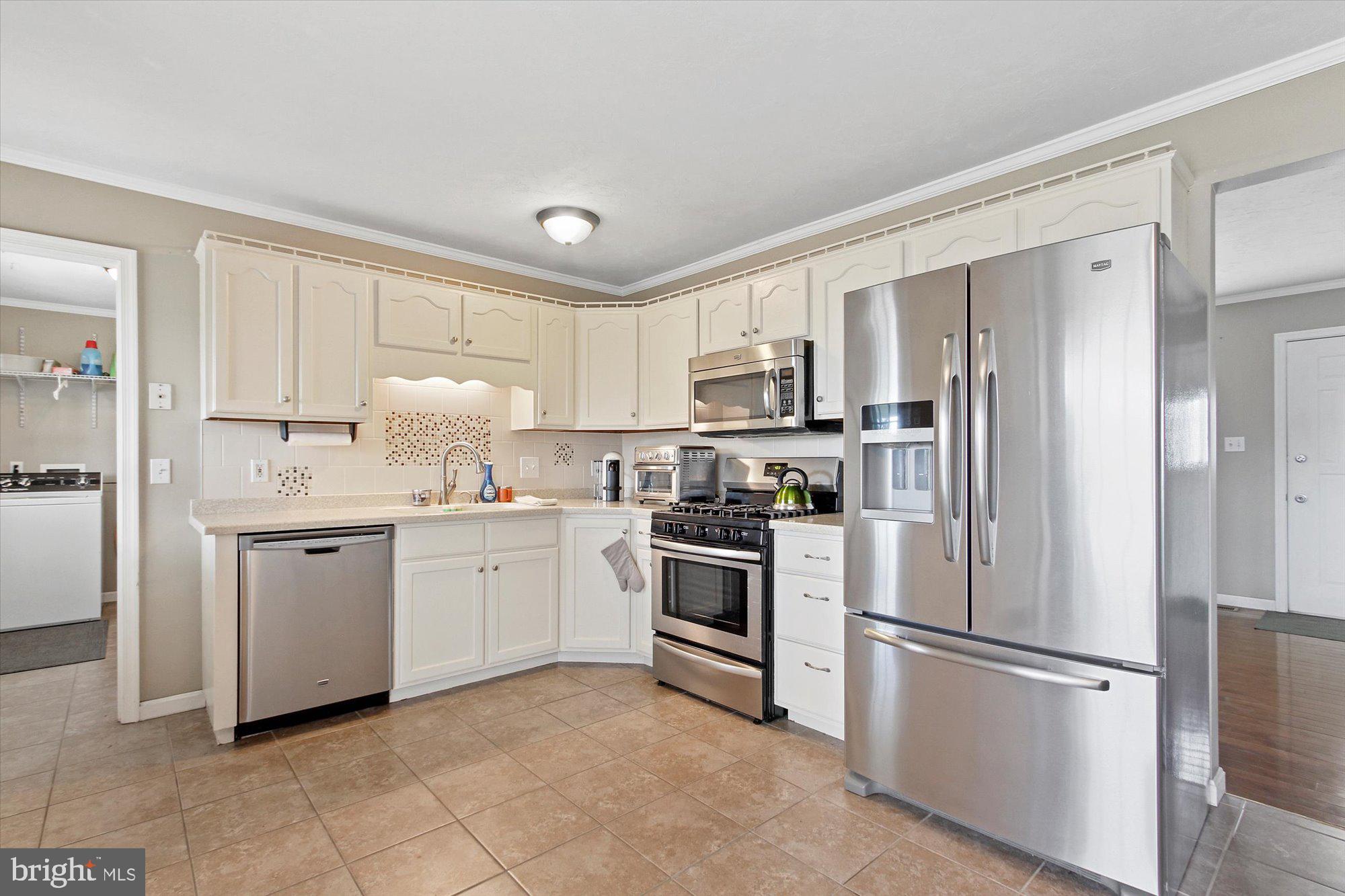 106 Comanche Trail Hanover, PA 17331 - Photo 11 of 29 Gallery Image 11