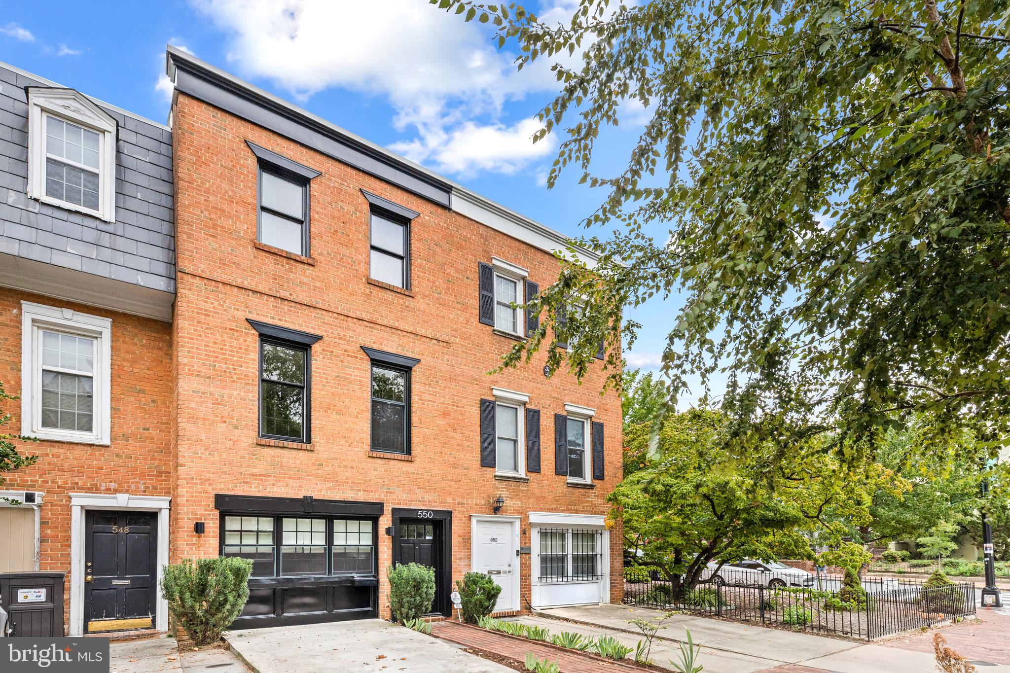 550 7th Street Southeast Washington, DC 20003 - Photo 3 of 47 Gallery Image 3