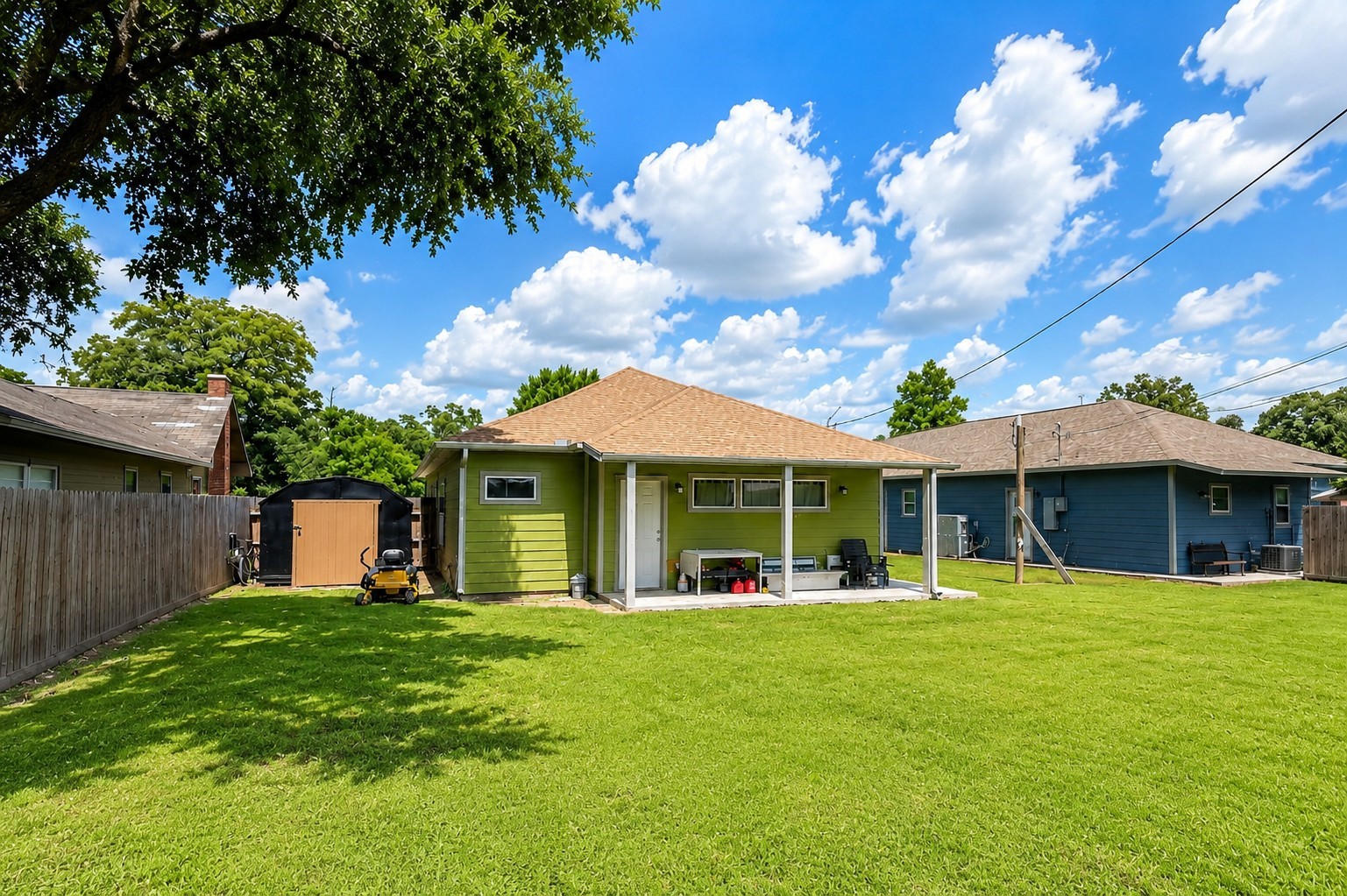 1020 10th Street Hempstead, TX 77445 - Photo 14 of 16 Sizable Backyard for your entertainment or just relaxing