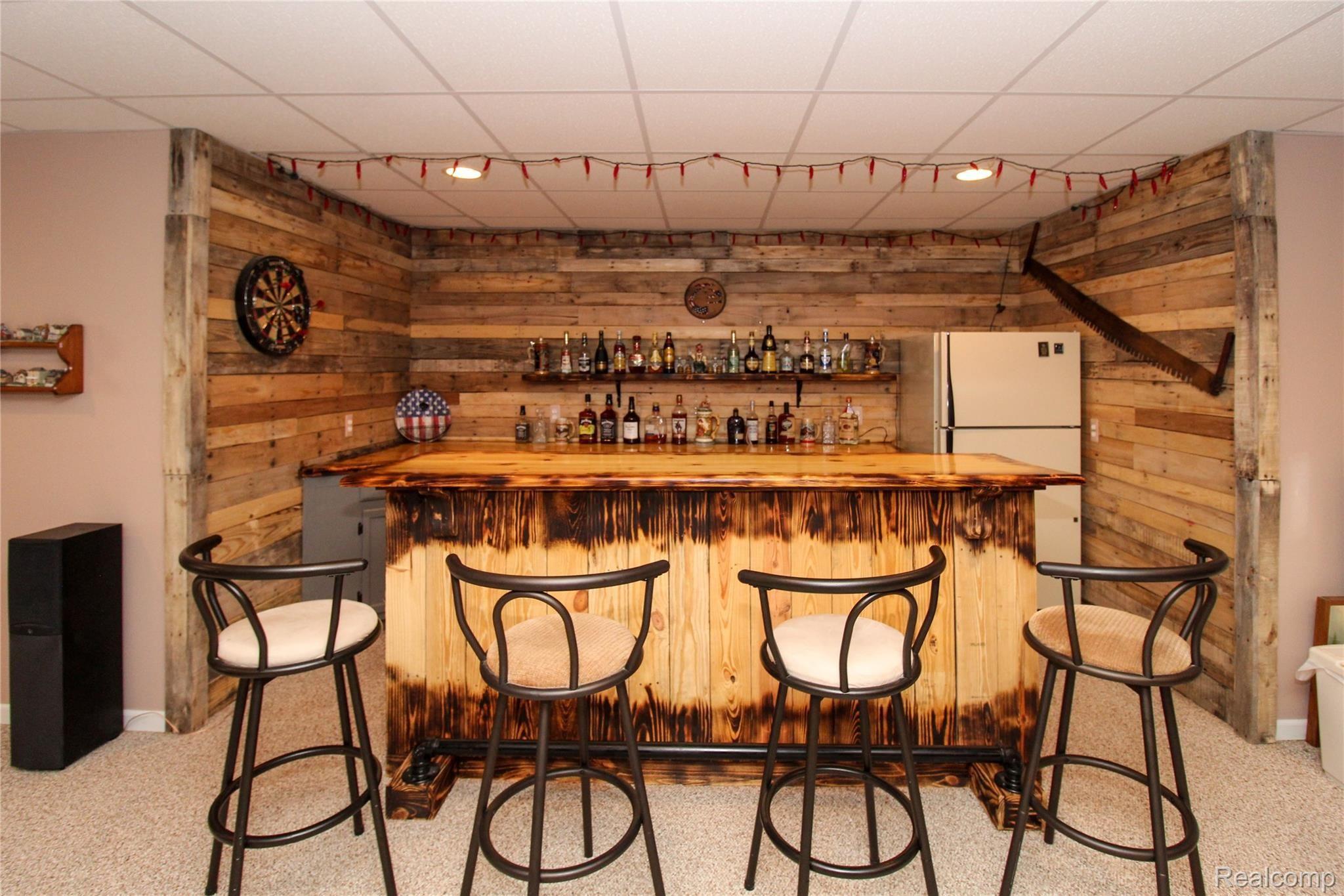13031 Burgess Road Memphis, MI 48041 - Photo 29 of 44 Basement Bar1.jpg