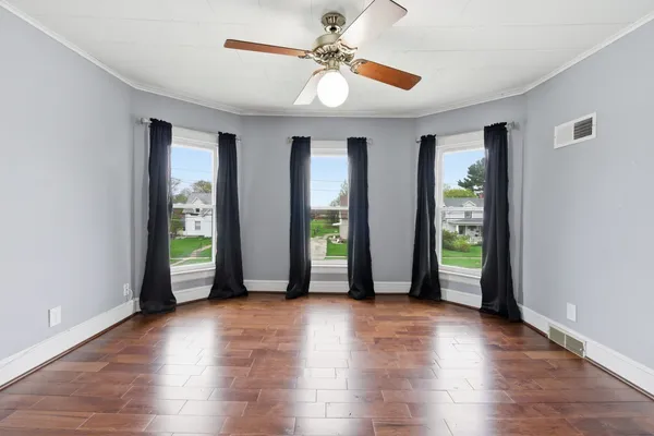 $234,900 | 536 West Palace Row, Geneseo, IL 61254