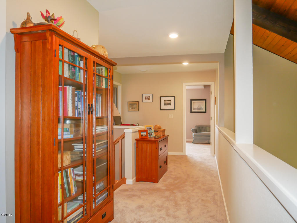 847 Hamer Road Siletz, OR 97380 - Photo 32 of 79 Upstairs loft/hallway