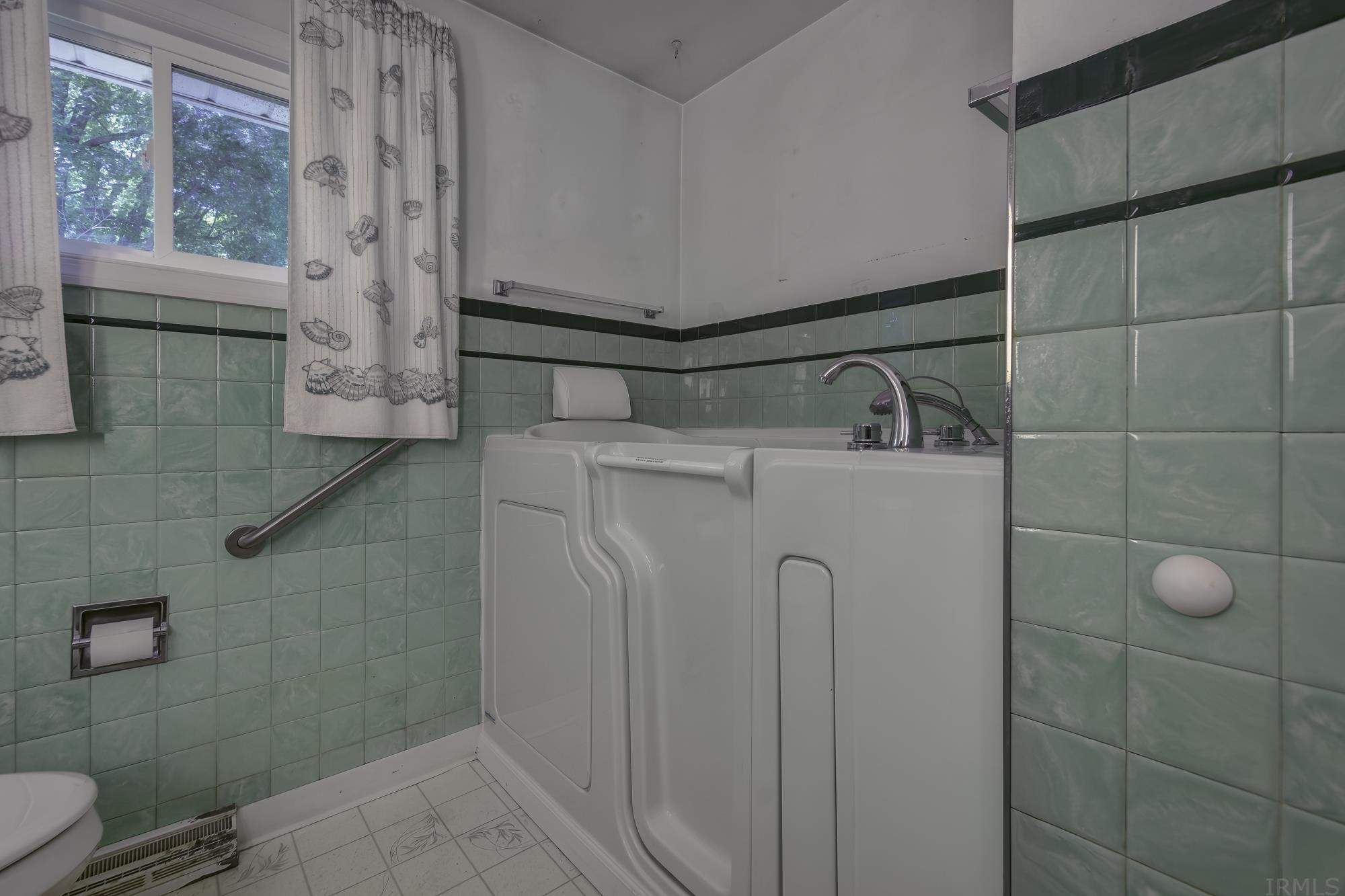 3840 Knollcrest Road Fort Wayne, IN 46835 - Photo 21 of 36 Gallery Image 21