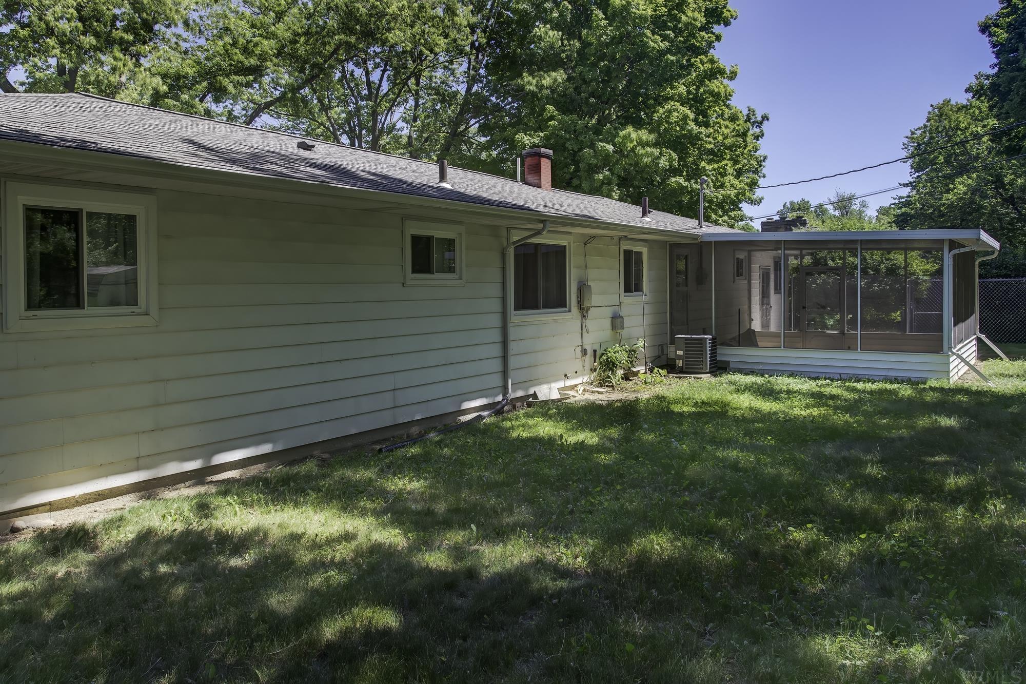3840 Knollcrest Road Fort Wayne, IN 46835 - Photo 8 of 36 Gallery Image 8