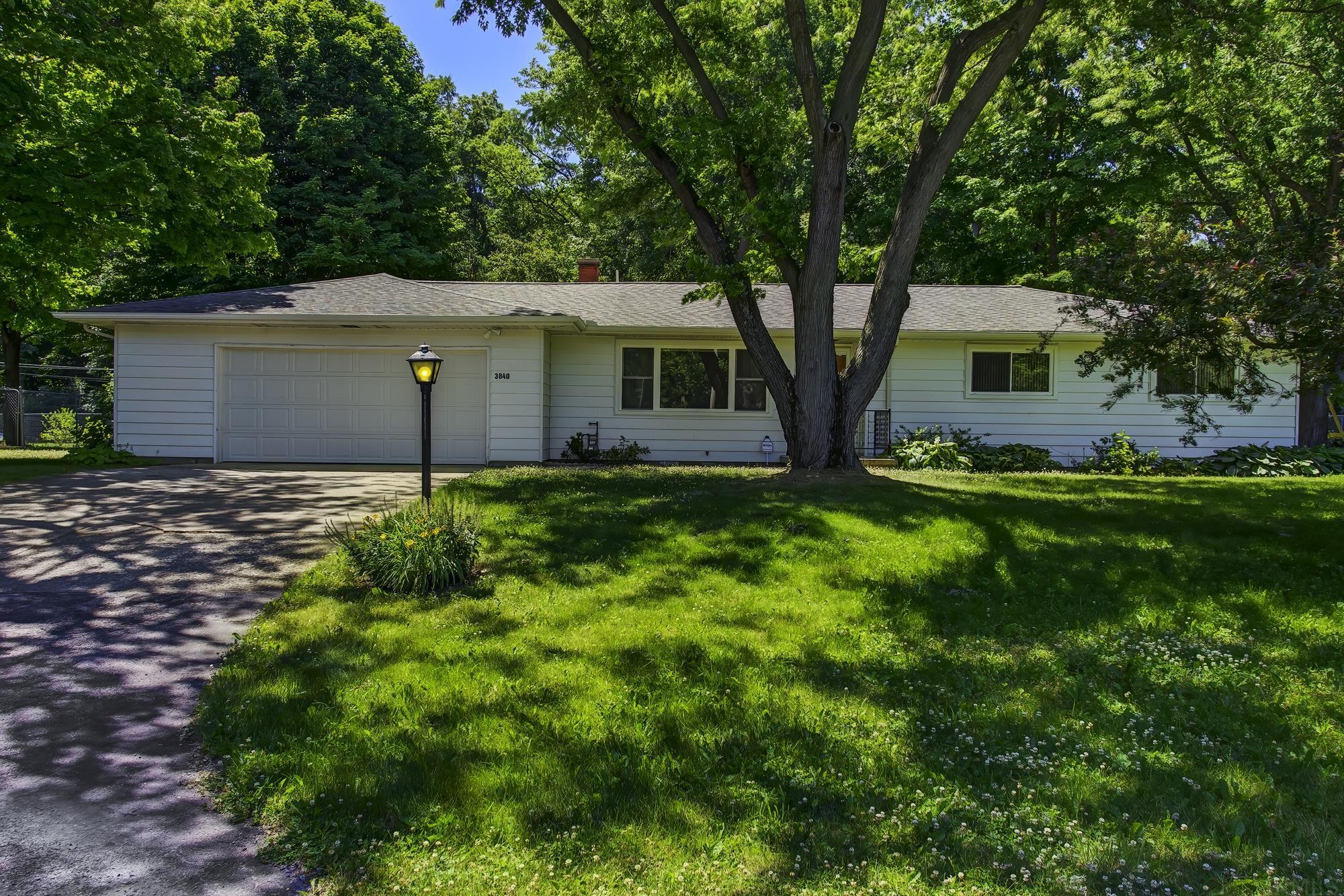 3840 Knollcrest Road Fort Wayne, IN 46835 - Photo 9 of 36 Gallery Image 9