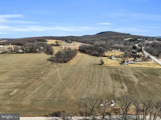 $849,900 | 2 A Nursery Road, Dillsburg, PA 17019