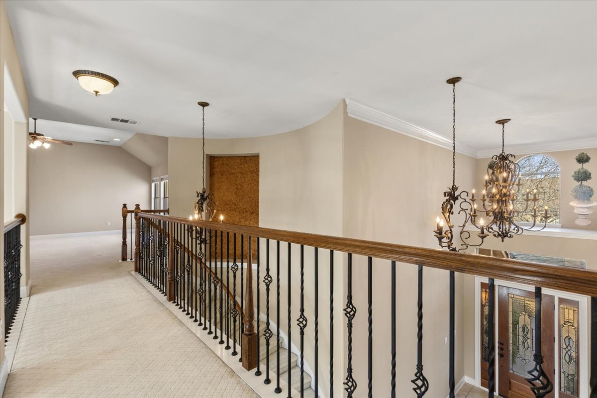 111 Whitley Drive Austin, TX 78738 - Photo 25 of 38 a view of a hallway