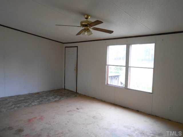 757 Foster Road Henderson, NC 27537 - Photo 4 of 7