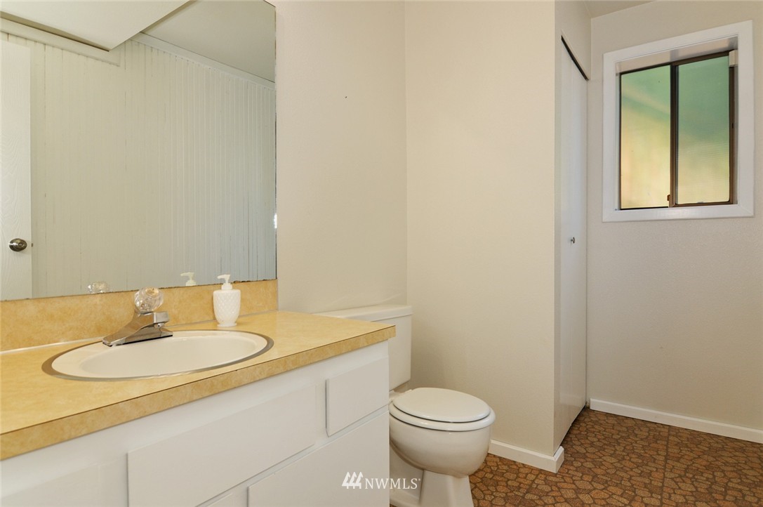 22617 53rd Avenue Southeast Bothell, WA 98021 - Photo 14 of 21