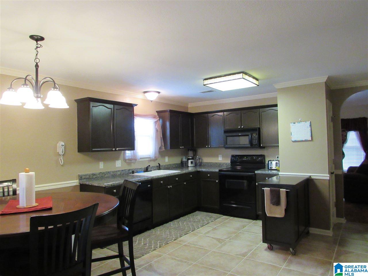 4404 Ridgeland Drive Gardendale, AL 35071 - Photo 6 of 30