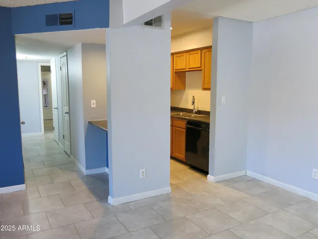 $150,000 | 1130 East Butler Drive, Unit B4, Phoenix, AZ 85020