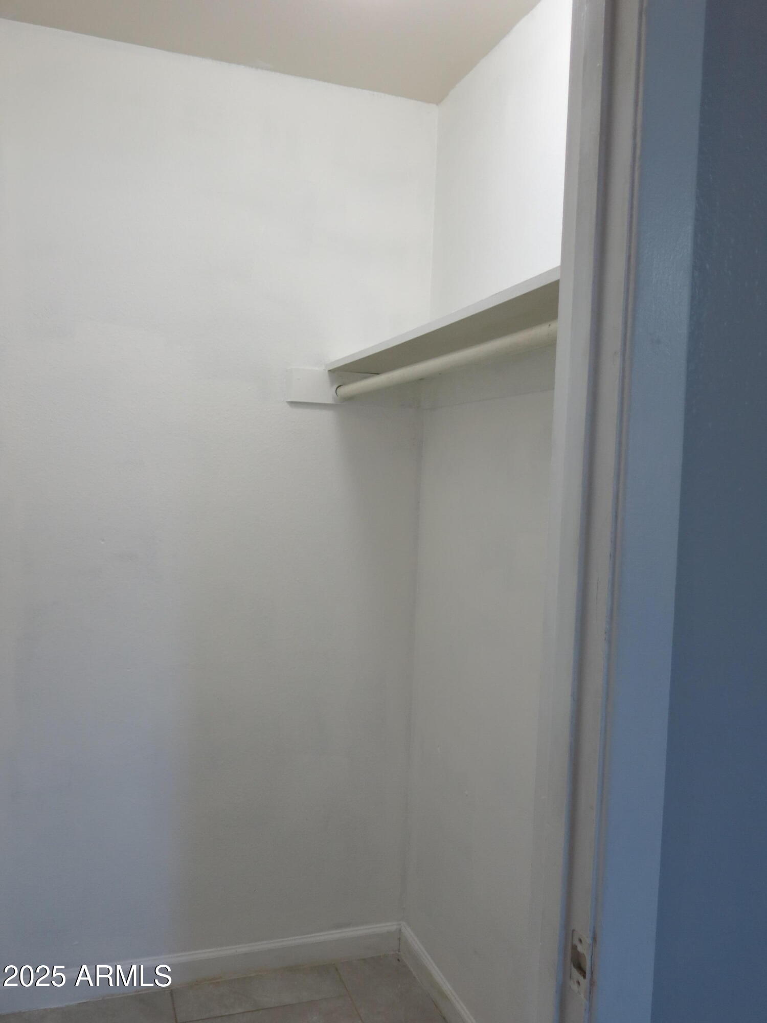 1130 East Butler Drive, Unit B4 Phoenix, AZ 85020 - Photo 19 of 33 Primary Closet