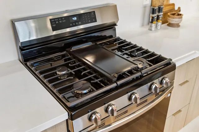 $1,099,950 | 2629 San Jose Avenue, San Francisco, CA 94112