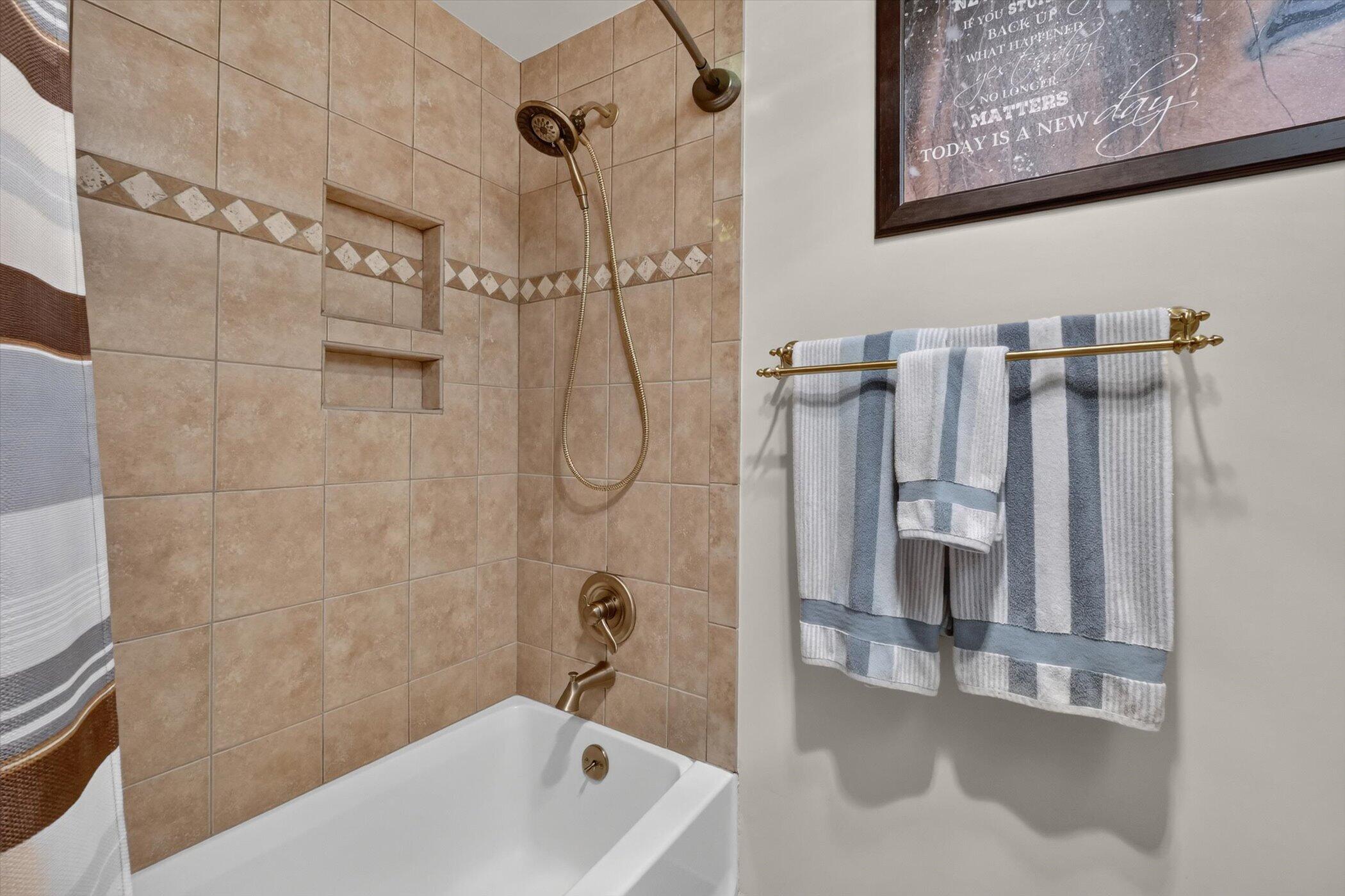 22175 Pratt Road Armada, MI 48005 - Photo 40 of 83 38-22175-Pratt-Rd-WindowStill-Photograph