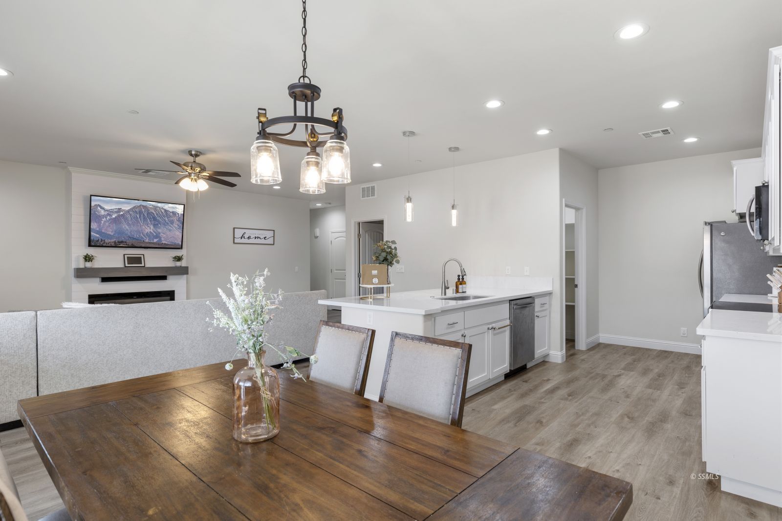 1019 West Church Avenue Ridgecrest, CA 93555 - Photo 15 of 33 Gallery Image 15