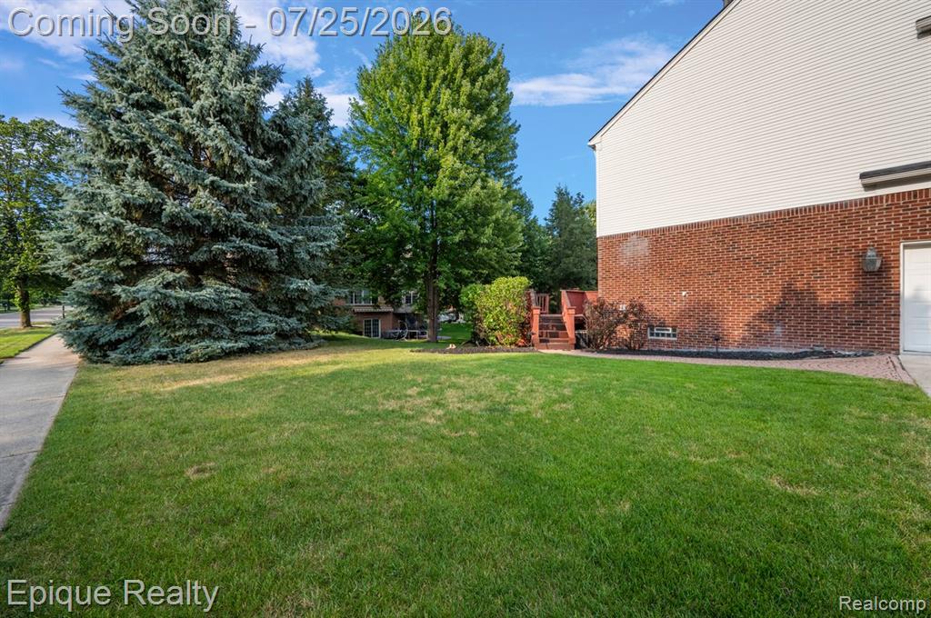 1909 Catlin Drive Rochester, MI 48306 - Photo 7 of 76
