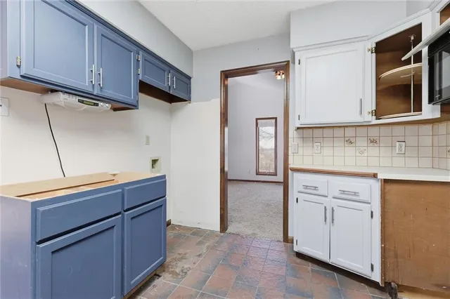 $395,000 | 5725 Malcolm Lake Road, Edgerton, MO 64444