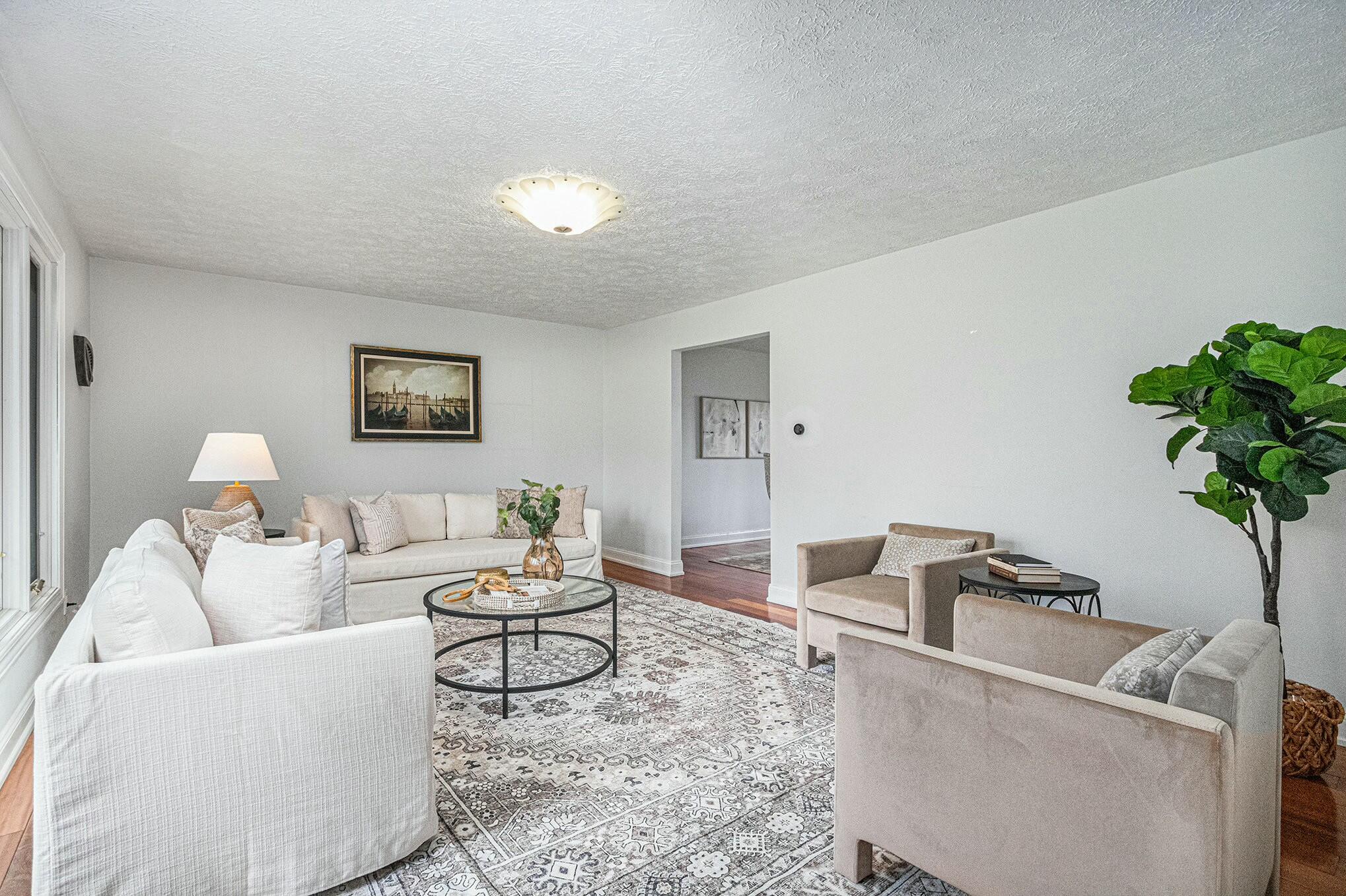 2569 Ridgewood Trail Berrien Springs, MI 49103 - Photo 8 of 30 Living Rm
