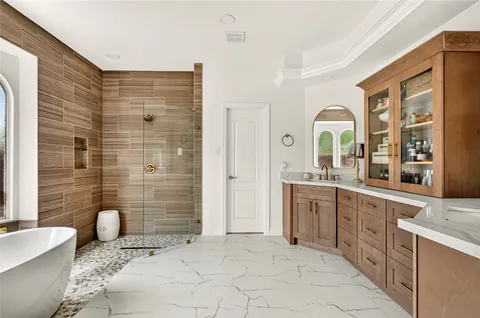 $699,000 | 10111 Earlington Manor Drive, Spring, TX 77379