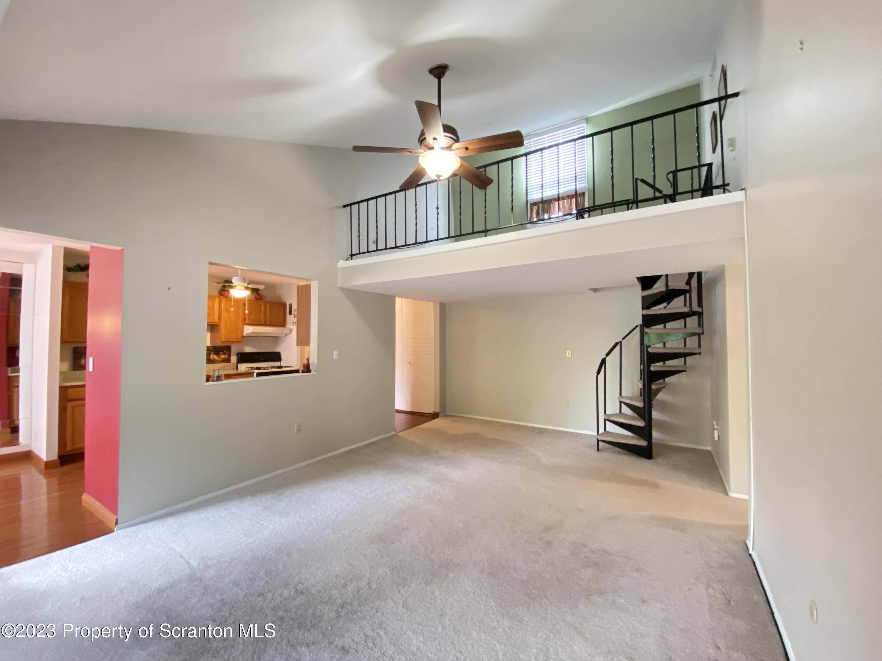 1112 Summit Pointe Scranton, PA 18508 - Photo 9 of 29