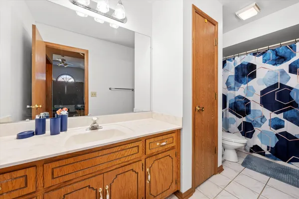 $235,000 | 4343 West Emerald Way Street, Alsip, IL 60803