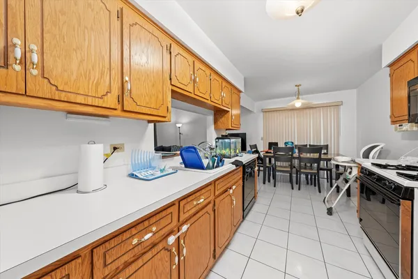 $235,000 | 4343 West Emerald Way Street, Alsip, IL 60803