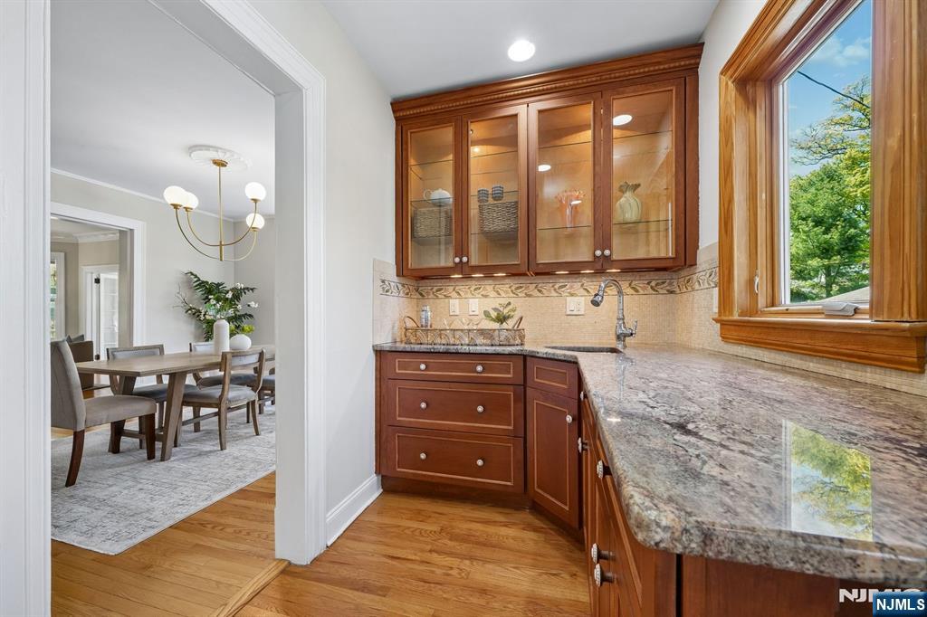 215 Inwood Avenue Montclair, NJ 07043 - Photo 20 of 50