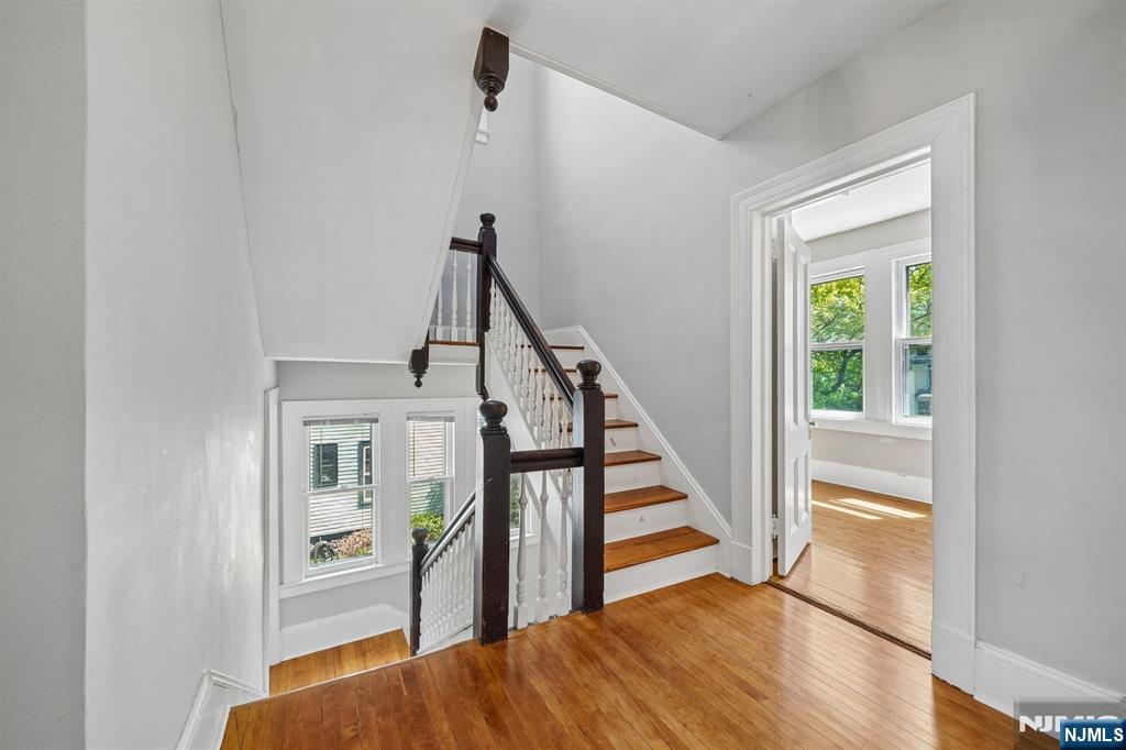 215 Inwood Avenue Montclair, NJ 07043 - Photo 27 of 50