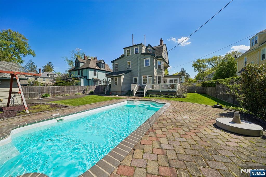 215 Inwood Avenue Montclair, NJ 07043 - Photo 45 of 50