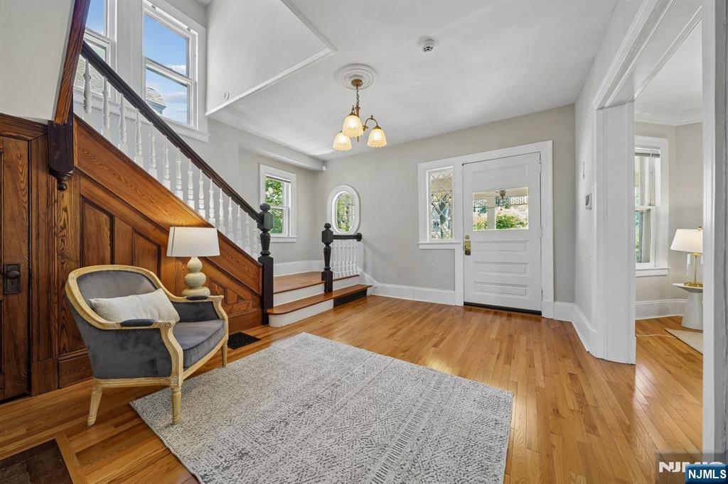 215 Inwood Avenue Montclair, NJ 07043 - Photo 5 of 50