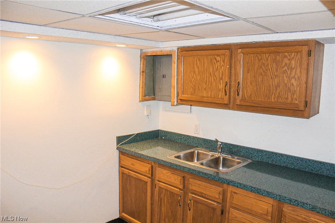 5720 Perkins Road Bedford, OH 44146 - Photo 25 of 35