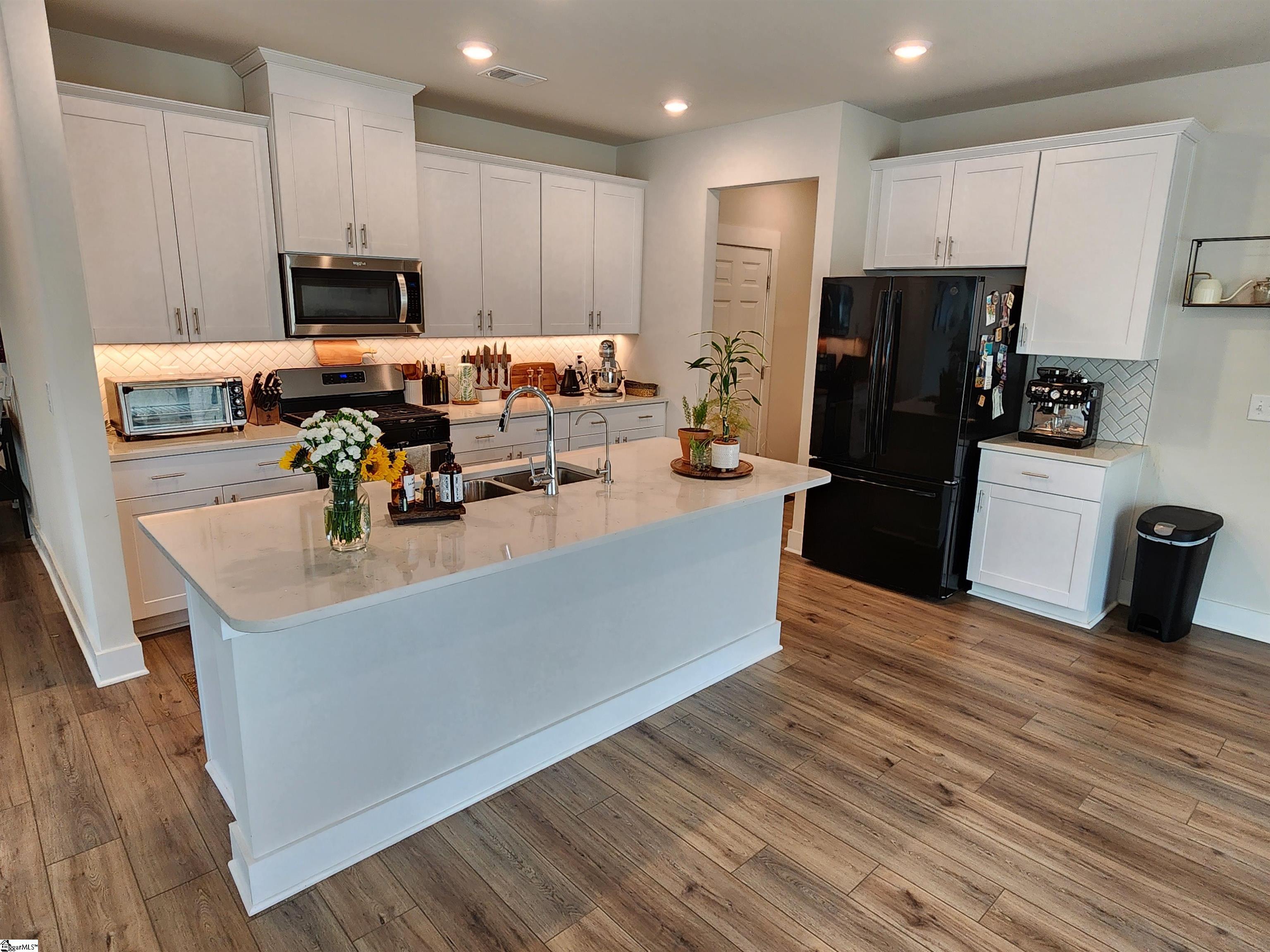 529 Laxton Road Greer, SC 29651 - Photo 4 of 25 Gallery Image 4