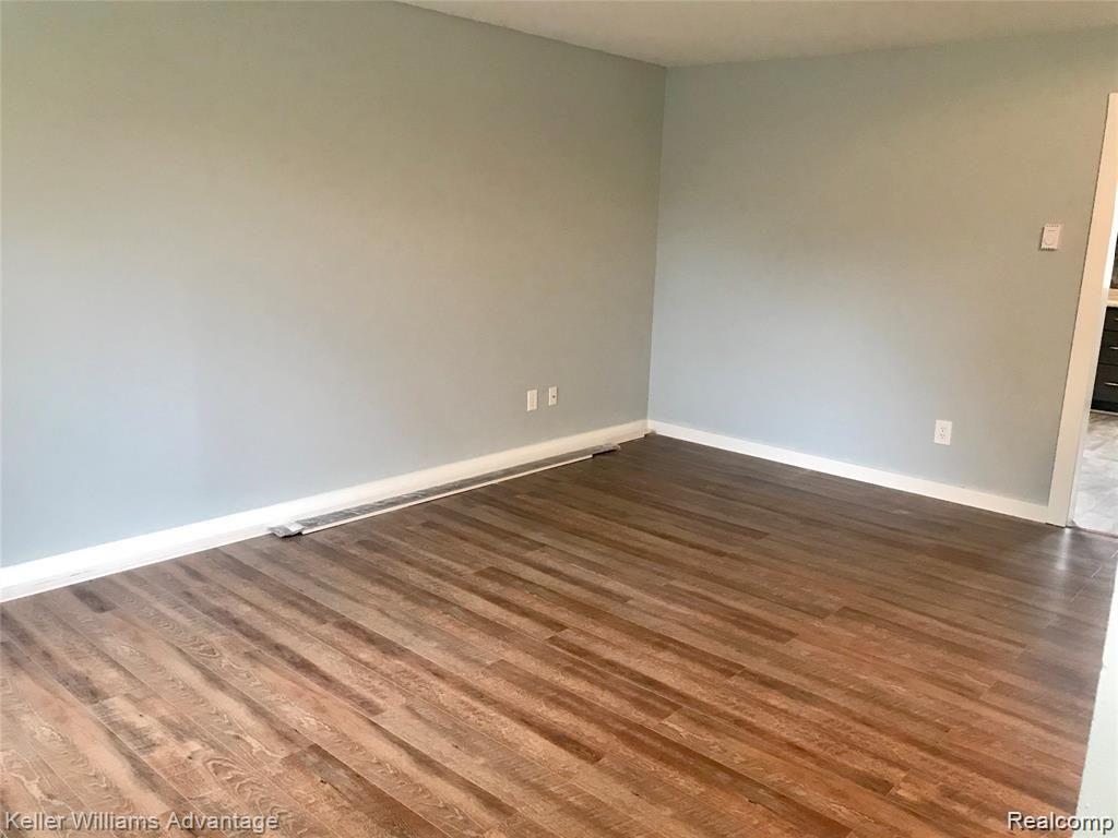 3373 Van Dyke Road, Unit 1 Almont, MI 48003 - Photo 11 of 19