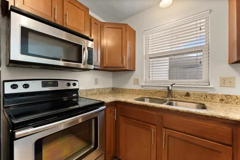 $167,000 | 2330 Lake Street, Lake Charles, LA 70601